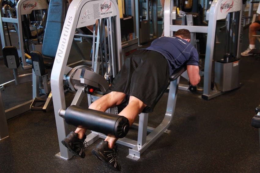 Curl femoral tumbado, inicio