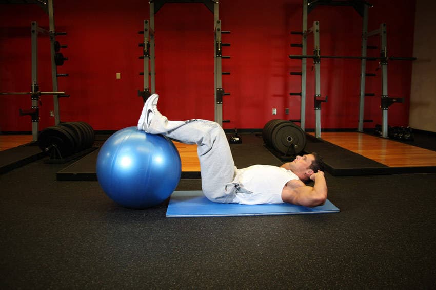 Crunch - Legs On Exercise Ball, start