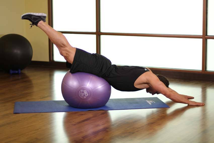 Equilibrio con el torso hacia abajo, final