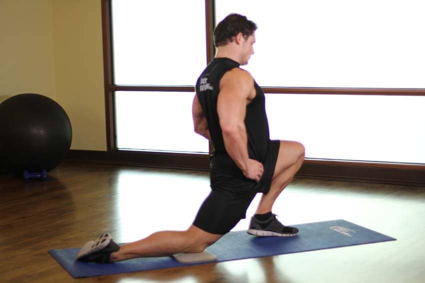 Estiramiento de flexor de cadera de rodillas, inicio