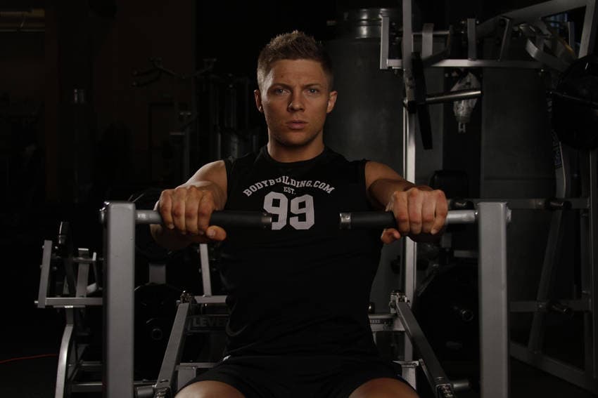 Leverage Chest Press, end