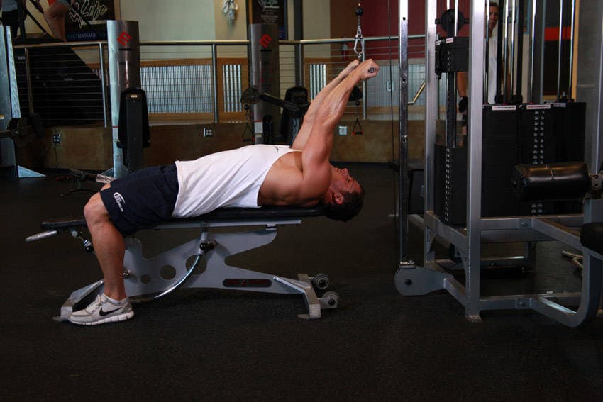 Lying Close-Grip Bar Curl On High Pulley, start