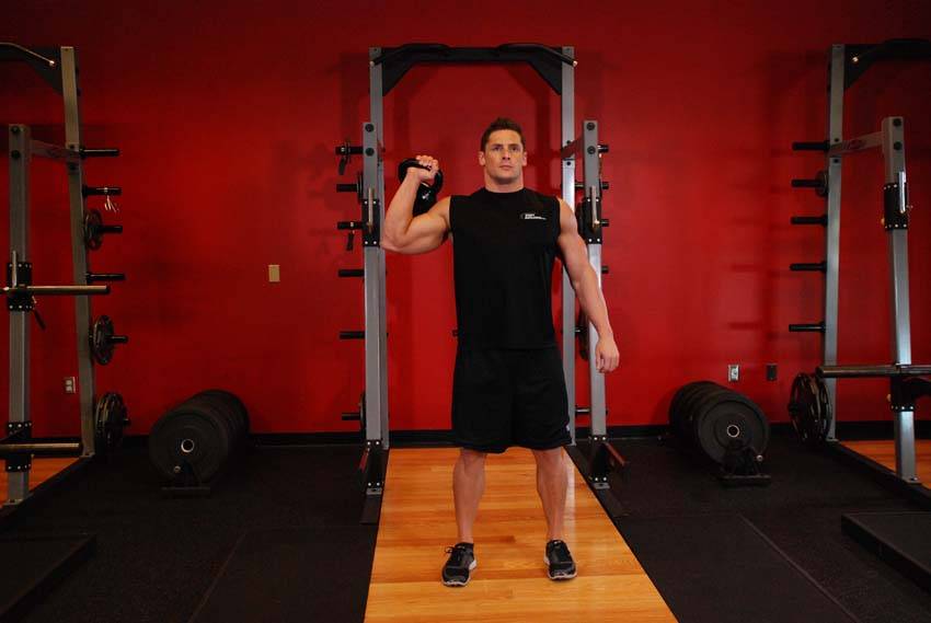 Press para a un brazo con kettlebell, inicio